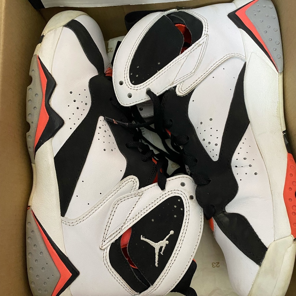 Hot Lava Retro 7